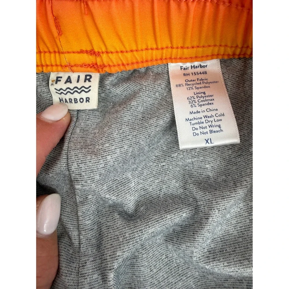 Fair Harbor Mens XL Sunset Stripe 8 Inch Swim Trunks Lined Beach Vacay